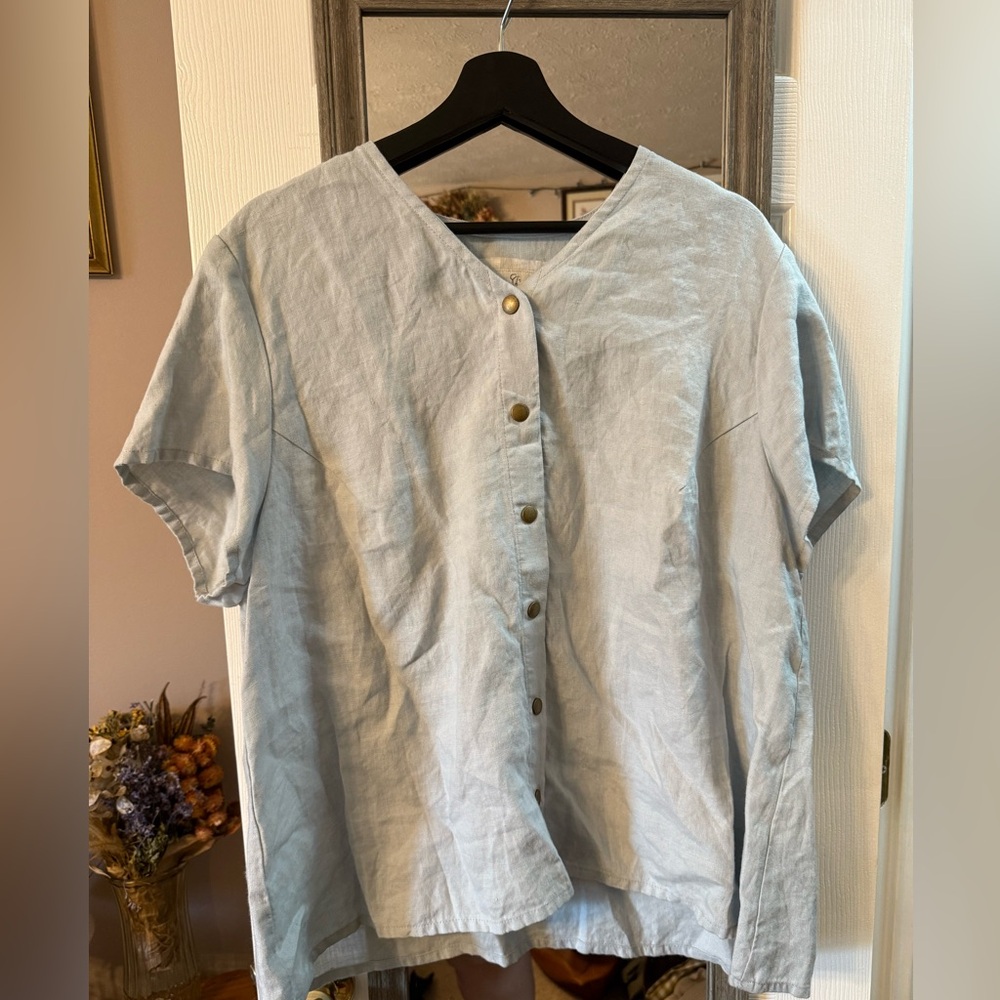 notPERFECTLINEN Light Blue Button-Front Linen Top